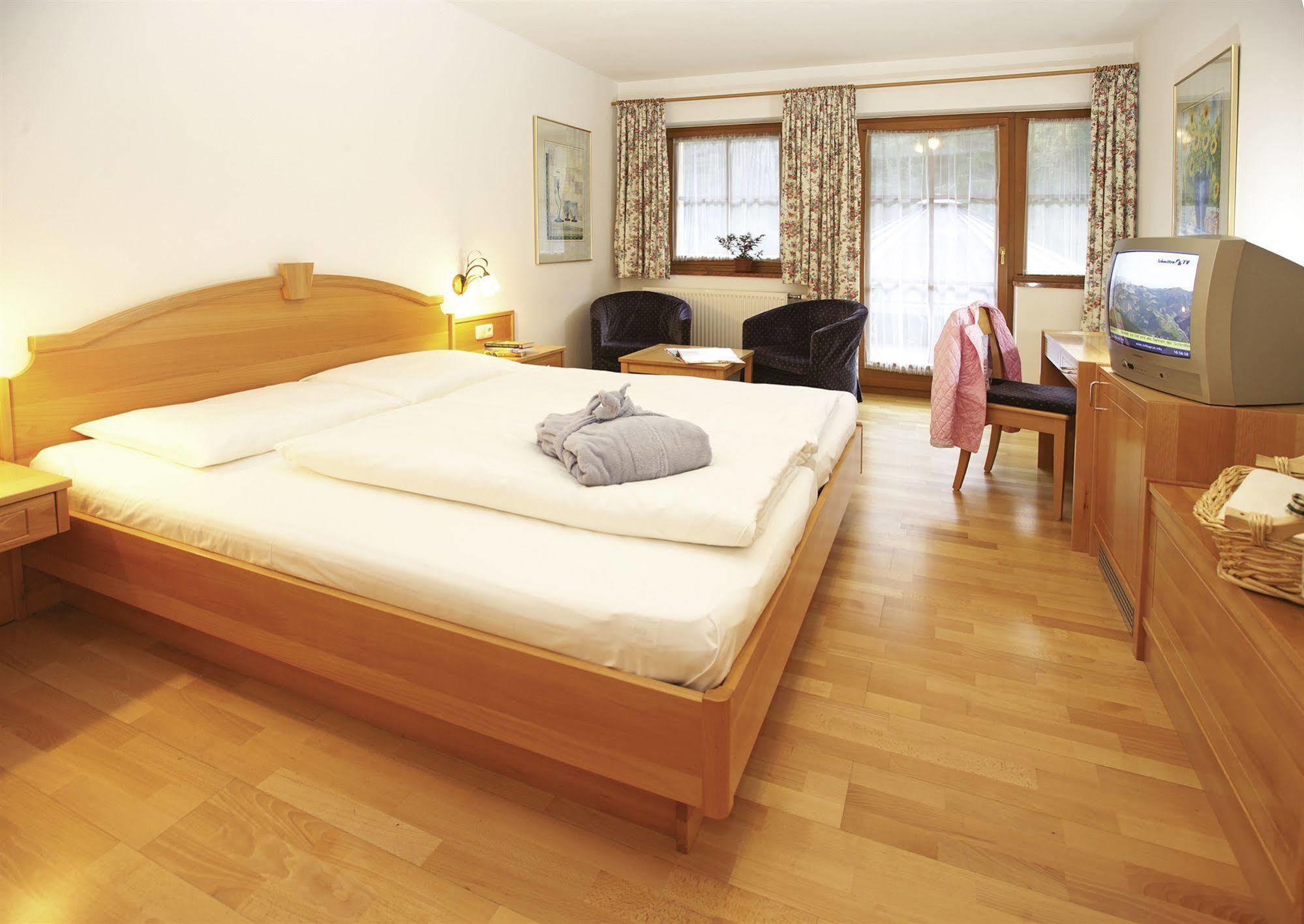 Hotel Stadt Wien Zell am See Ngoại thất bức ảnh